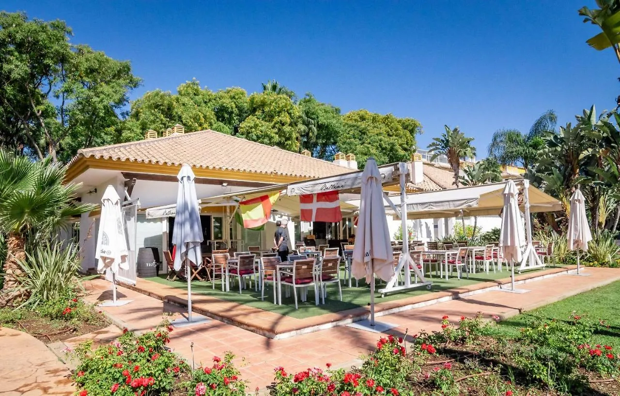 Beautiful Apartment In La Dama De Noche Right Beside The Golf Course Marbella 0*,