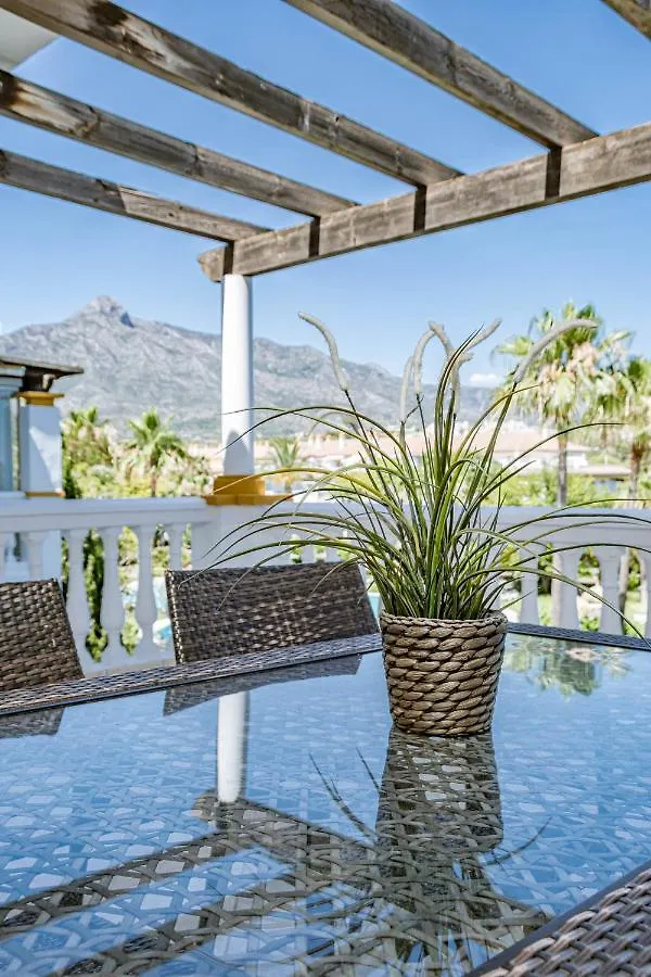 Beautiful Apartment In La Dama De Noche Right Beside The Golf Course Marbella