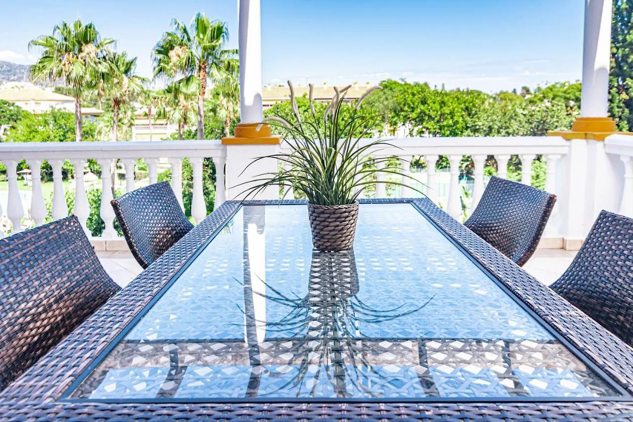 Beautiful Apartment In La Dama De Noche Right Beside The Golf Course Marbella 0*,
