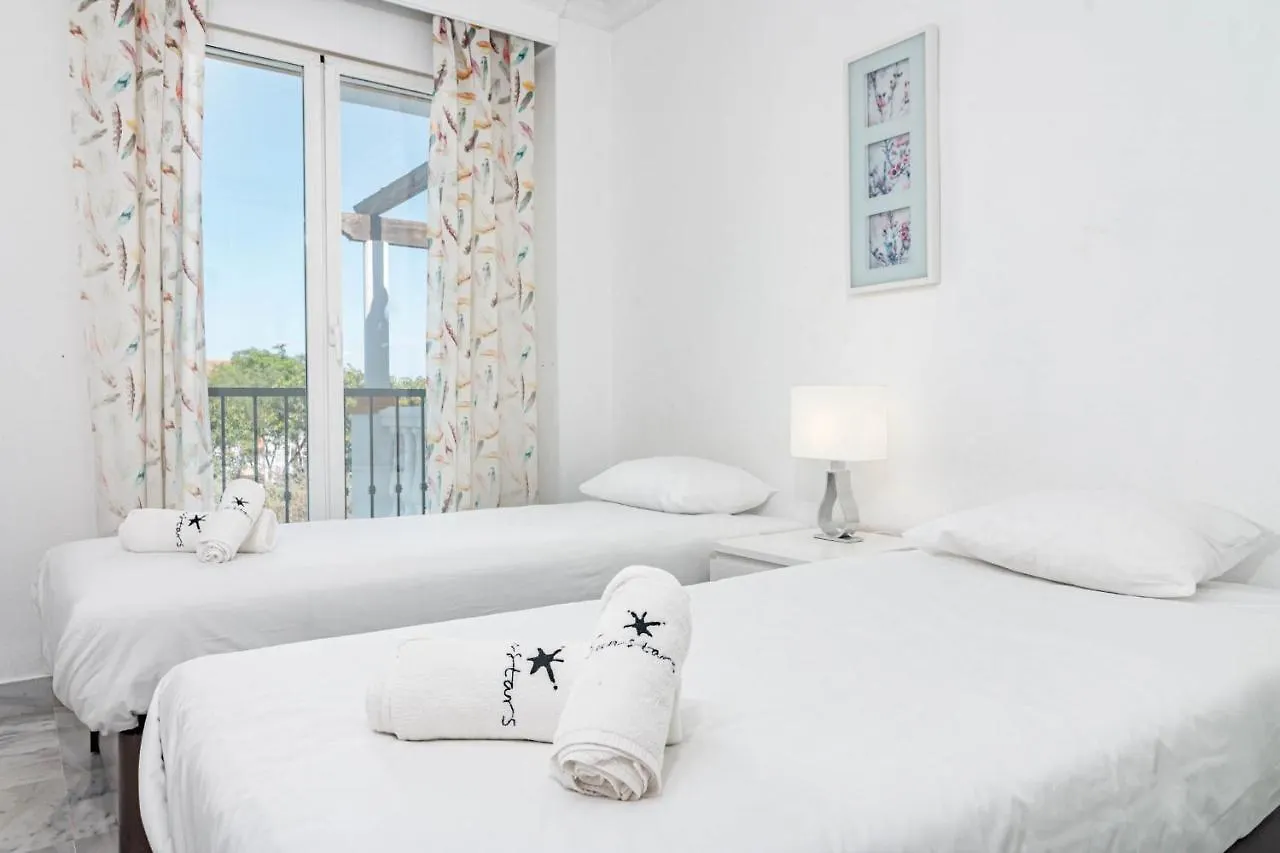Beautiful Apartment In La Dama De Noche Right Beside The Golf Course Marbella 0*,